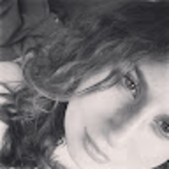 Meet your Posher, Marissa - Picture 1 of 1